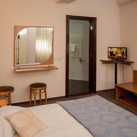 Hotel Reghina Timişoara Exteriör bild
