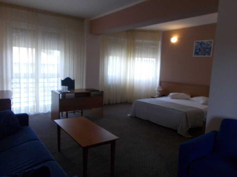 Hotel Reghina Timişoara Exteriör bild